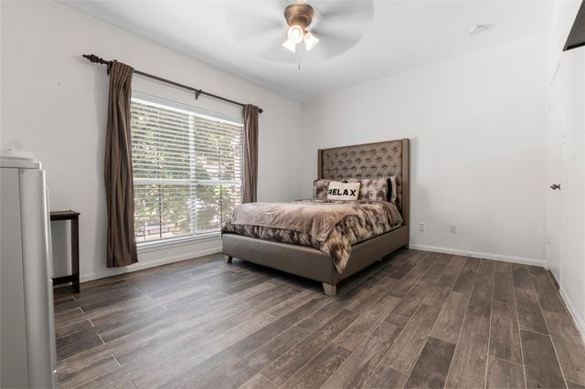 2100 Tanglewilde Street 614, Houston, TX 77063
