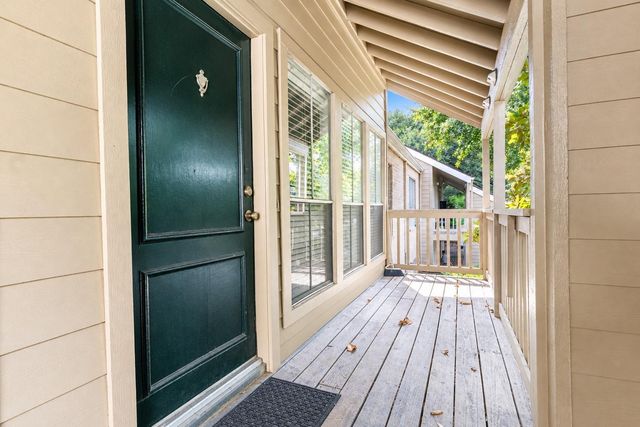2100 Tanglewilde Street 614, Houston, TX 77063