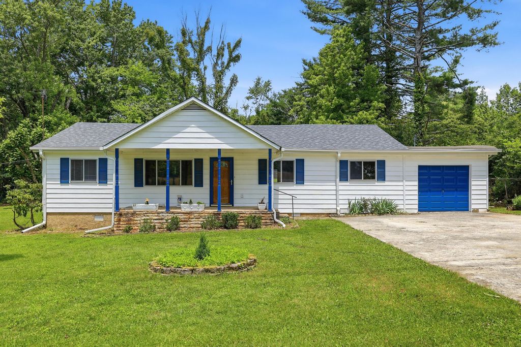 231 Old Miller Road, Signal Mountain, TN 37377