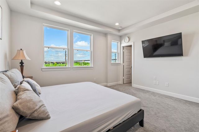 316 Jensen Drive, Houston, TX 77020