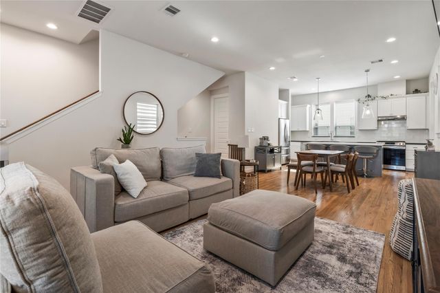 316 Jensen Drive, Houston, TX 77020