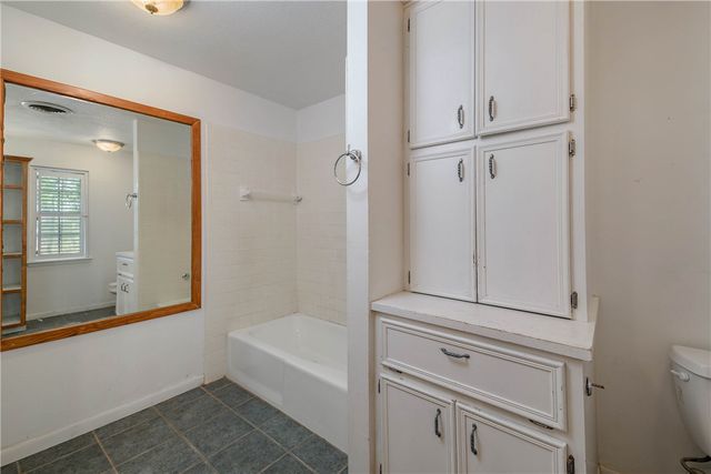 515 North Sharp, Franklin, TX 77856