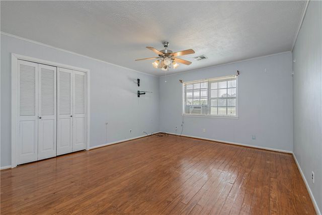 515 North Sharp, Franklin, TX 77856