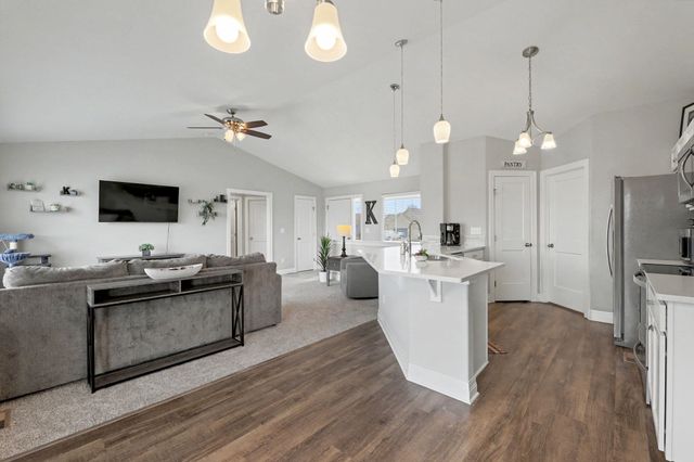 111 W Capstone Ct, Andover, KS 67002