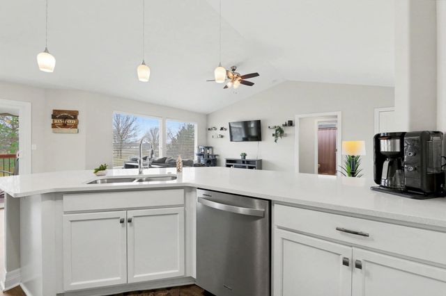 111 W Capstone Ct, Andover, KS 67002