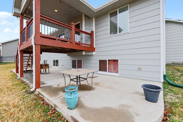 111 W Capstone Ct, Andover, KS 67002