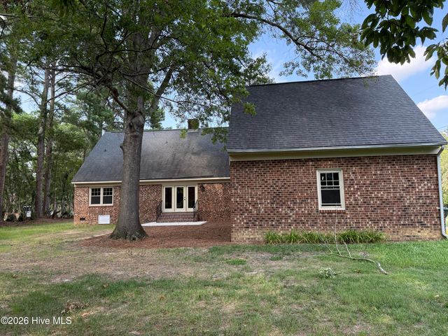 2207 Greenwich Lane NW, Wilson, NC 27896
