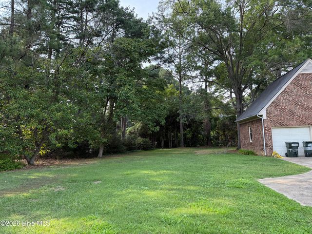 2207 Greenwich Lane NW, Wilson, NC 27896
