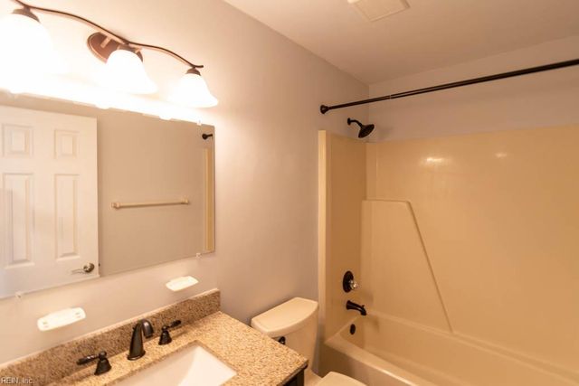 1522 Chela Ave Apt A1, Norfolk, VA 23503