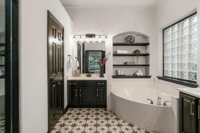 12113 Cascade Caverns TRL, Austin, TX 78739