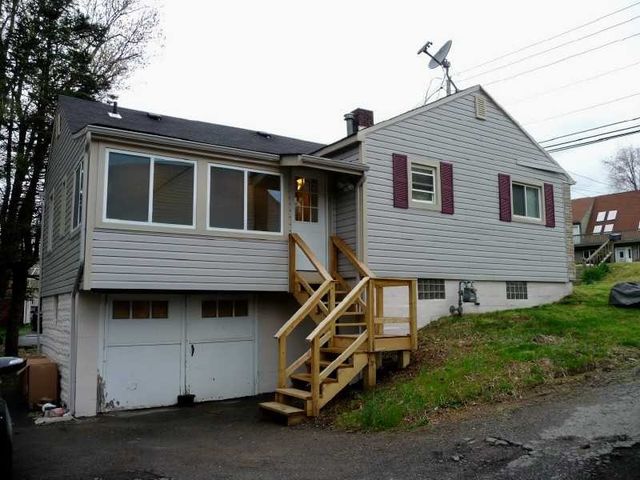 1132 Clifton Rd, Bethel Park, PA 15102