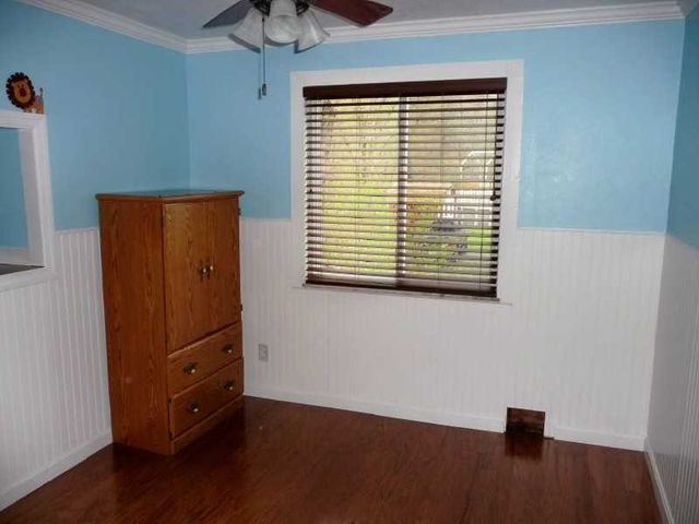 1132 Clifton Rd, Bethel Park, PA 15102