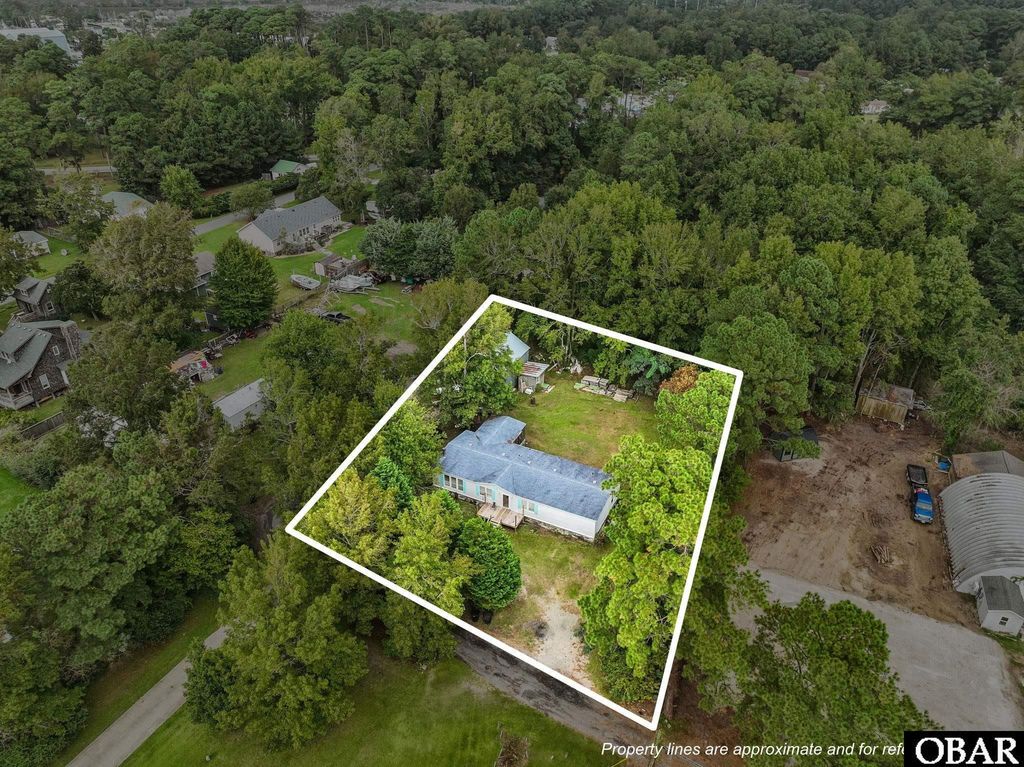 Image 24 of property listing at 92 Mosley Lane, Wanchese, NC 27981