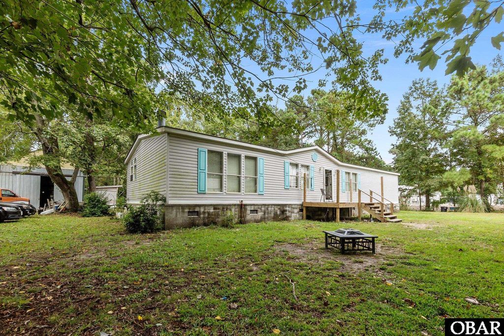 Image 26 of property listing at 92 Mosley Lane, Wanchese, NC 27981