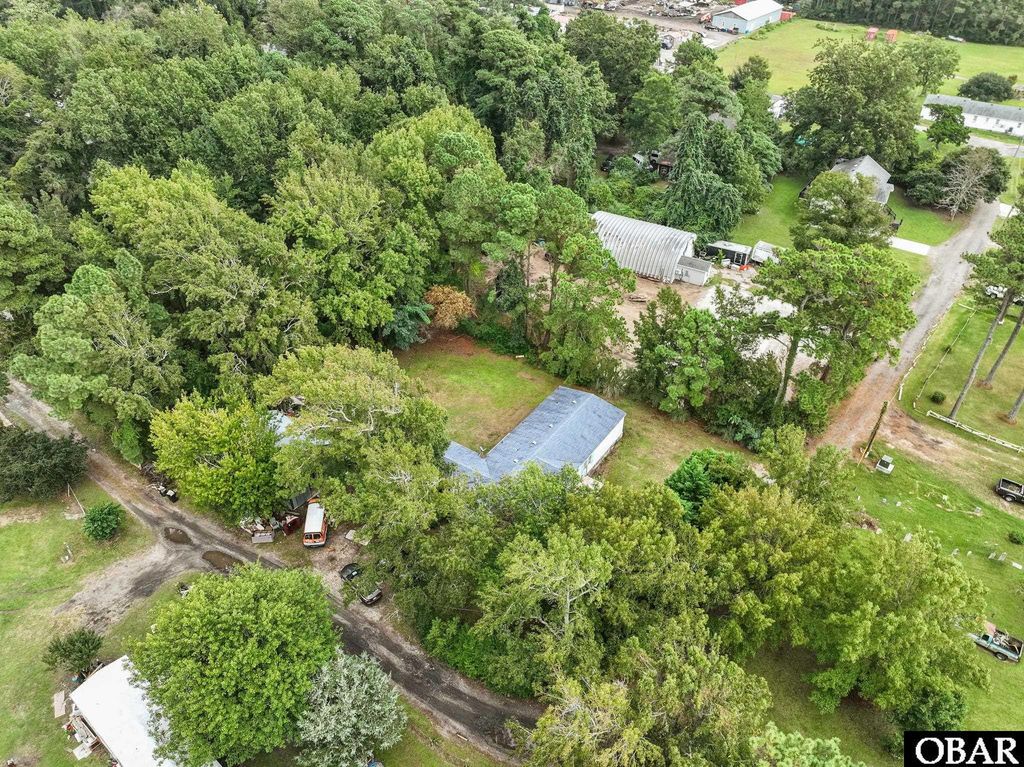 Image 31 of property listing at 92 Mosley Lane, Wanchese, NC 27981