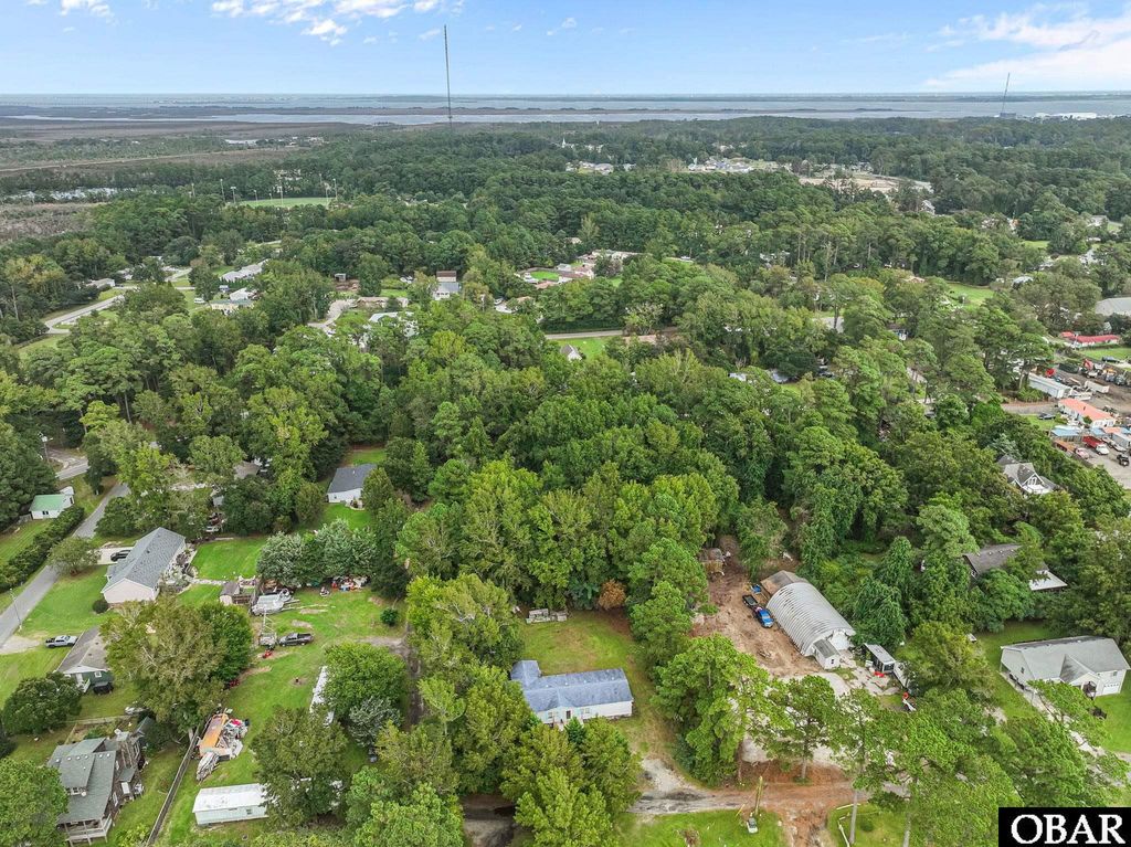 Image 32 of property listing at 92 Mosley Lane, Wanchese, NC 27981