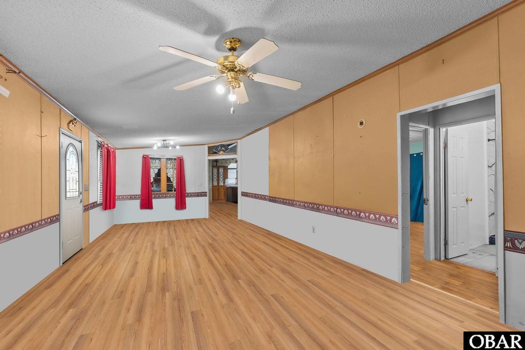 Image 5 of property listing at 92 Mosley Lane, Wanchese, NC 27981