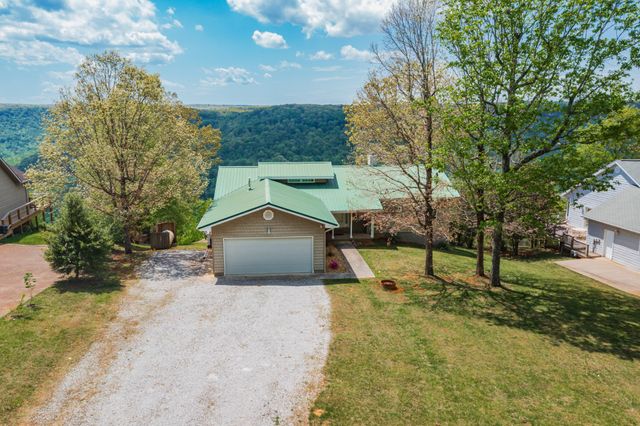 1927 Laurel Lake Dr, Monteagle, TN 37356