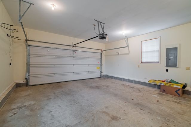 1927 Laurel Lake Dr, Monteagle, TN 37356