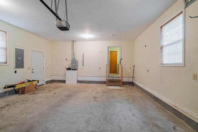1927 Laurel Lake Dr, Monteagle, TN 37356