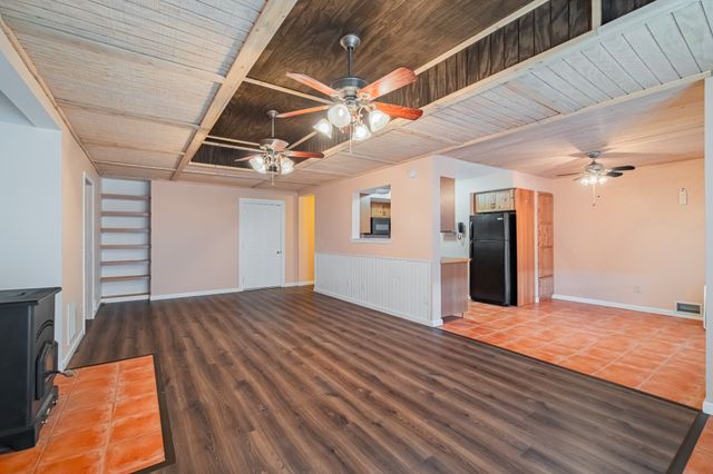 1927 Laurel Lake Dr, Monteagle, TN 37356