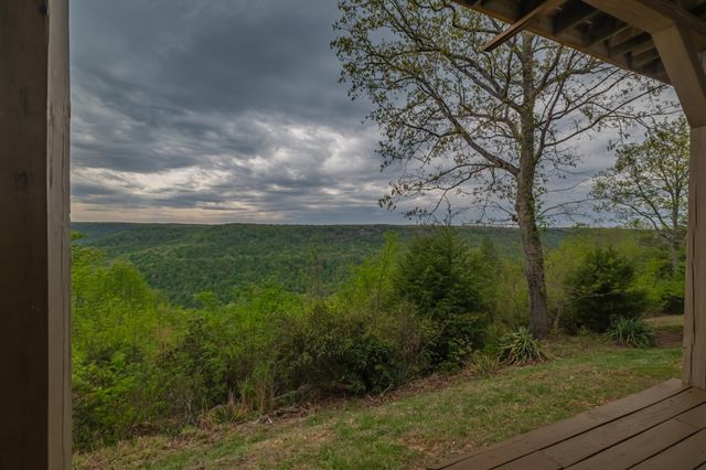 1927 Laurel Lake Dr, Monteagle, TN 37356