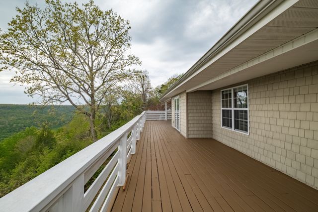1927 Laurel Lake Dr, Monteagle, TN 37356