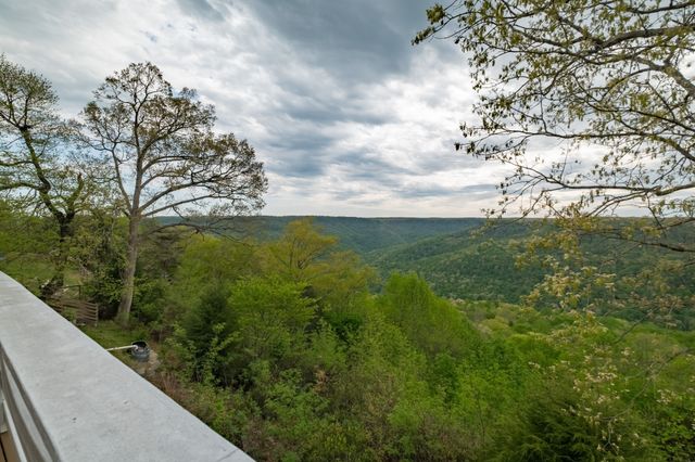 1927 Laurel Lake Dr, Monteagle, TN 37356