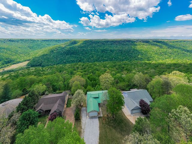 1927 Laurel Lake Dr, Monteagle, TN 37356