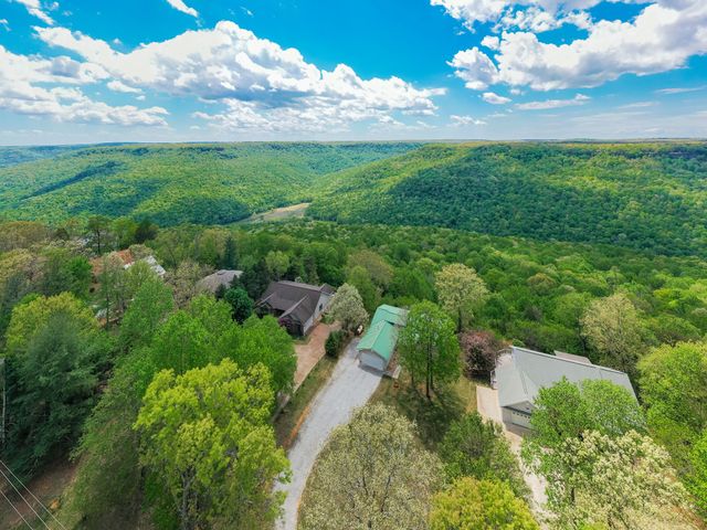 1927 Laurel Lake Dr, Monteagle, TN 37356