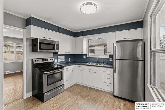 5610 Frederick Street, Omaha, NE 68106