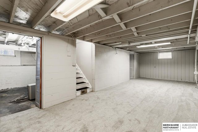 5610 Frederick Street, Omaha, NE 68106