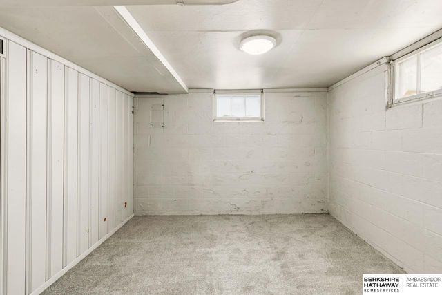 5610 Frederick Street, Omaha, NE 68106