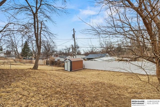 5610 Frederick Street, Omaha, NE 68106