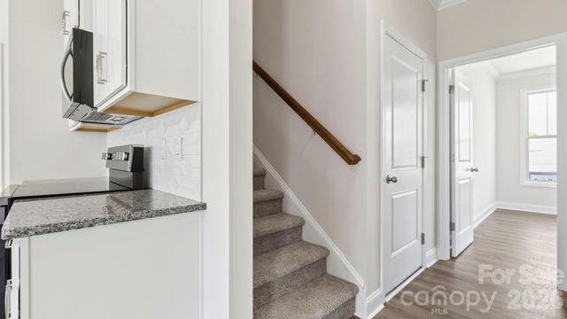 396 Creekview Road, Hendersonville, NC 28792