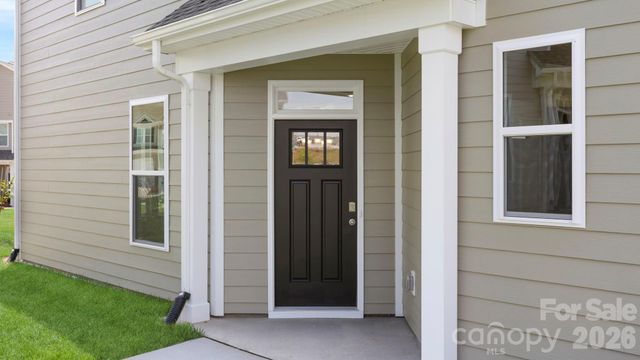 396 Creekview Road, Hendersonville, NC 28792