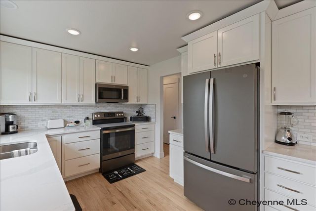 1513 MONROE AVE, Cheyenne, WY 82001