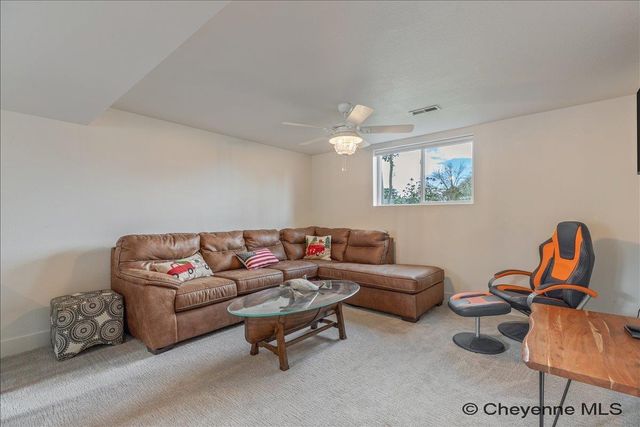 1513 MONROE AVE, Cheyenne, WY 82001