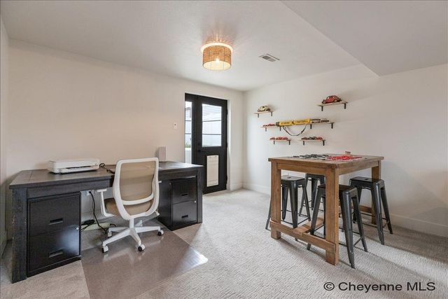 1513 MONROE AVE, Cheyenne, WY 82001
