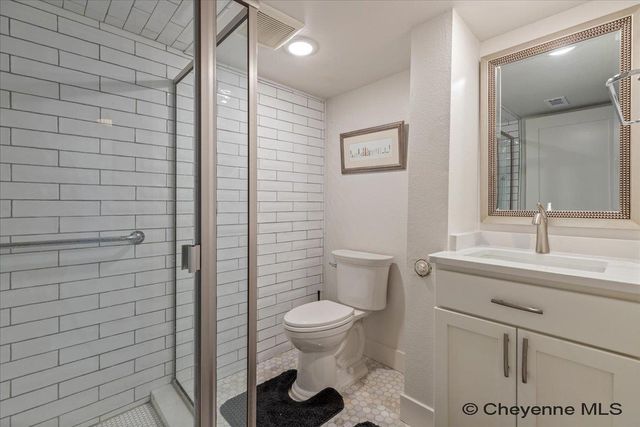 1513 MONROE AVE, Cheyenne, WY 82001