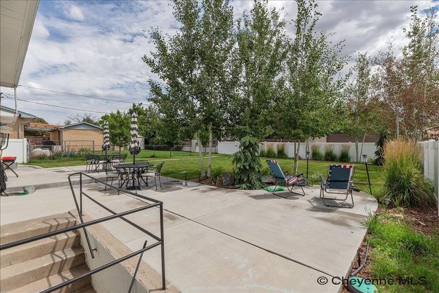 1513 MONROE AVE, Cheyenne, WY 82001