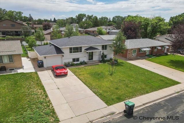 1513 MONROE AVE, Cheyenne, WY 82001