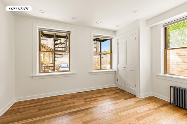 400 PUTNAM Avenue, New York City, NY 11216