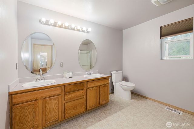 10720 Wicks Lake Road SW, Port Orchard, WA 98367