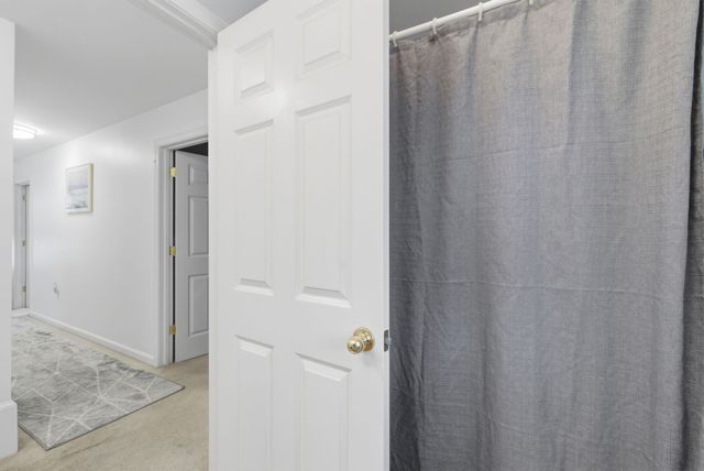 124 Locust St 124, Haverhill, MA 01830