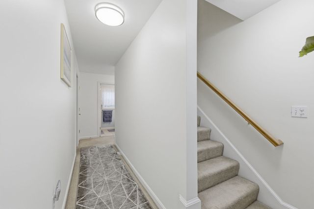 124 Locust St 124, Haverhill, MA 01830