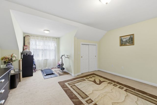 124 Locust St 124, Haverhill, MA 01830