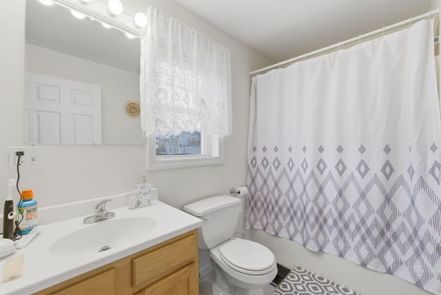 124 Locust St 124, Haverhill, MA 01830