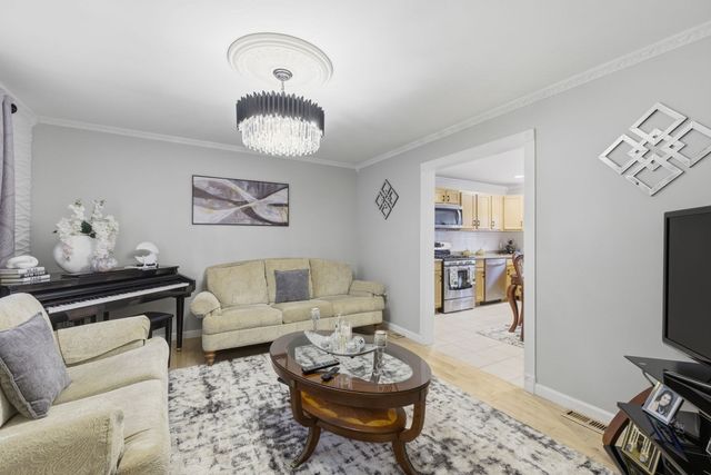 124 Locust St 124, Haverhill, MA 01830
