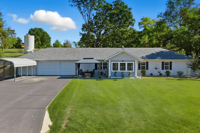 226 Hunt Club Circle, Galena, MO 65656